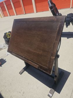 Artist drafting/ drawing table