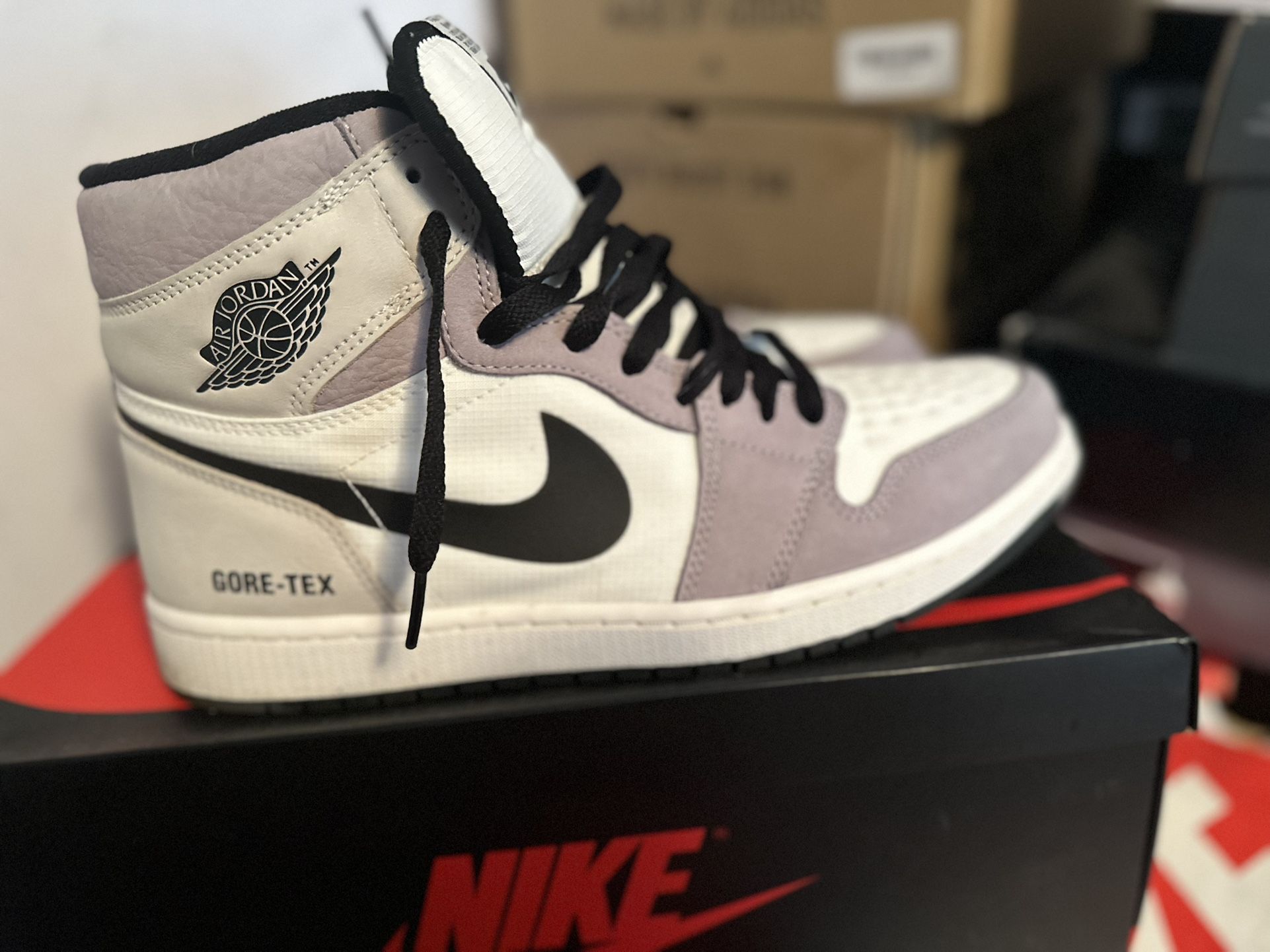 Jordan Element GORE TEX Light Bone Size 10