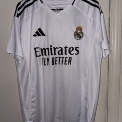 Real Madrid  23/24 Jersey Vinicius jr