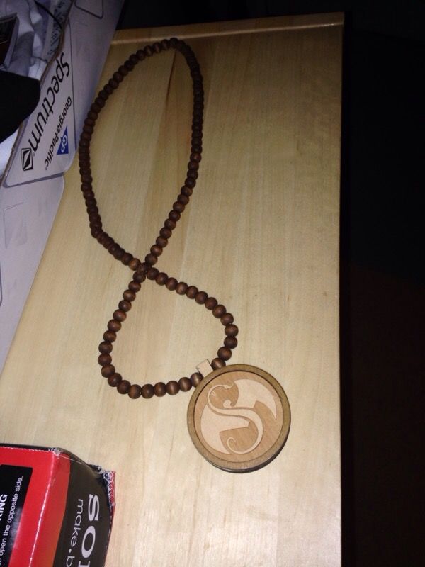 Strange music wooden necklace