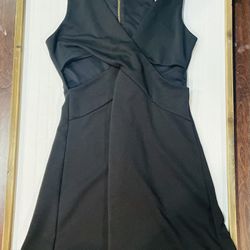 Express Women’s Size 8 Black Low Cut Dress; 93% Polyester & 7% Spandex; 32” in Height