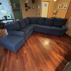 L Shaped Sectional With Loveseat & Oversized Chair 