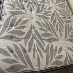 Queen Mattress And Base