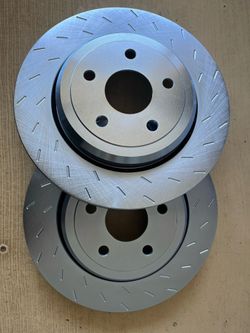 Dodge Durango SRT 392 22-25 Rear Slotted Zinc Rotors Brake Pads
