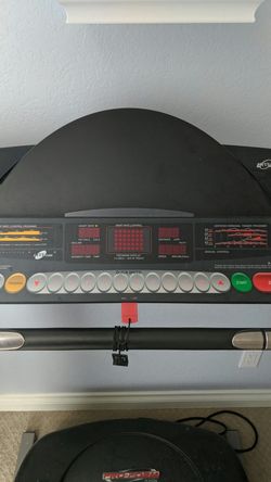 Pro Form 520x Treadmill for Sale in Rancho Cucamonga CA OfferUp