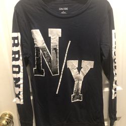 Large Black New York Shirt - Brooklyn And Bronx On Arms