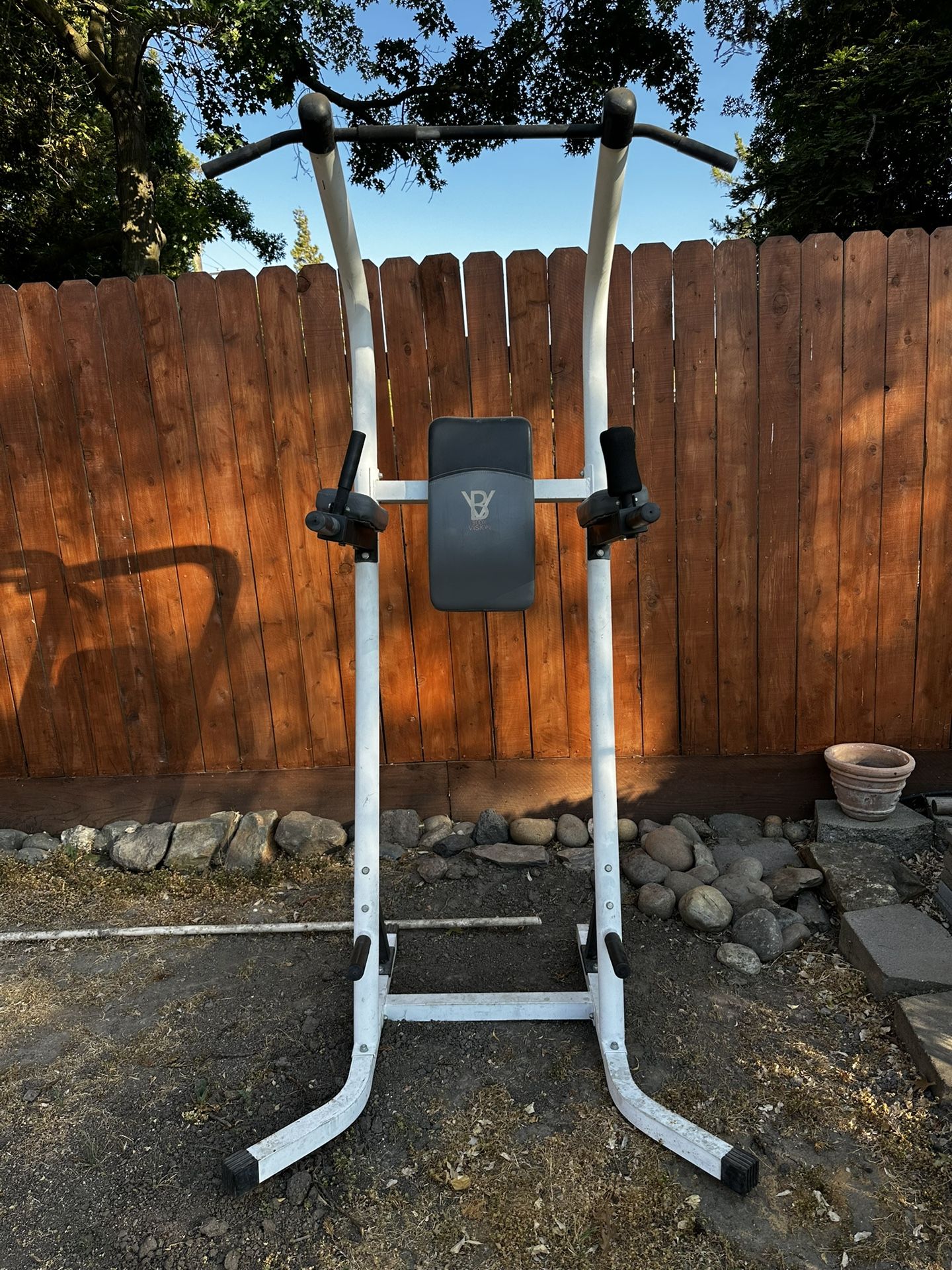 Body vision PT600 Power Tower workout machine