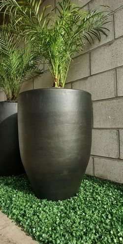 Terracotta 25 gallon planters 2 for $120 FREE DELIVERY IN SD
