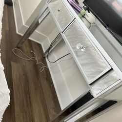 Mirrored Table 