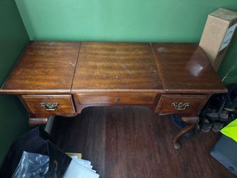 Vintage vanity