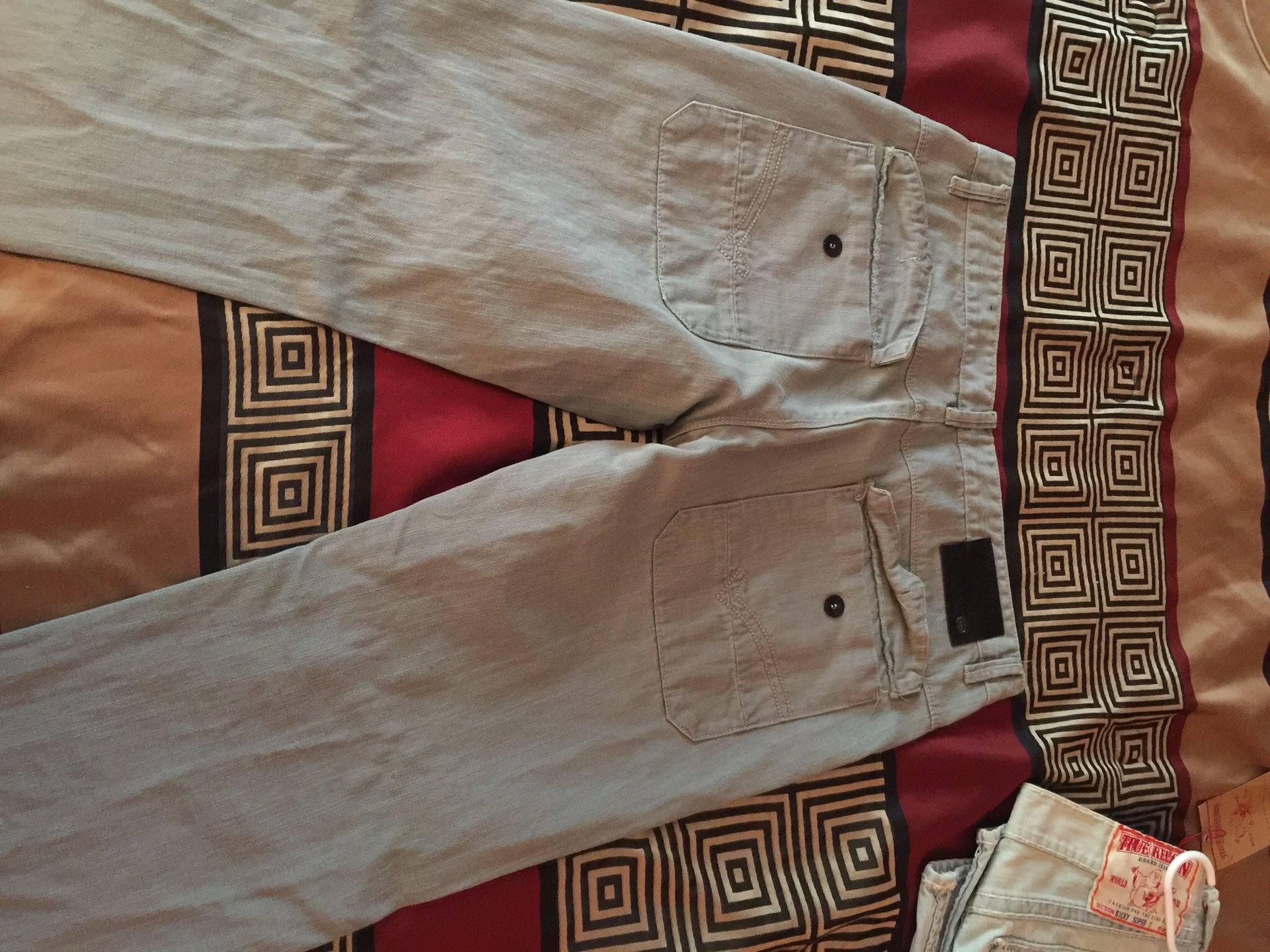 Levis True Religion jeans