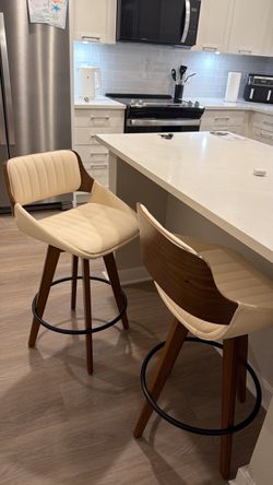 Bar stools - island chairs