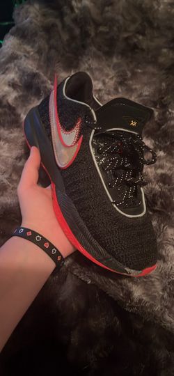 Lebrons Basketball Shoes