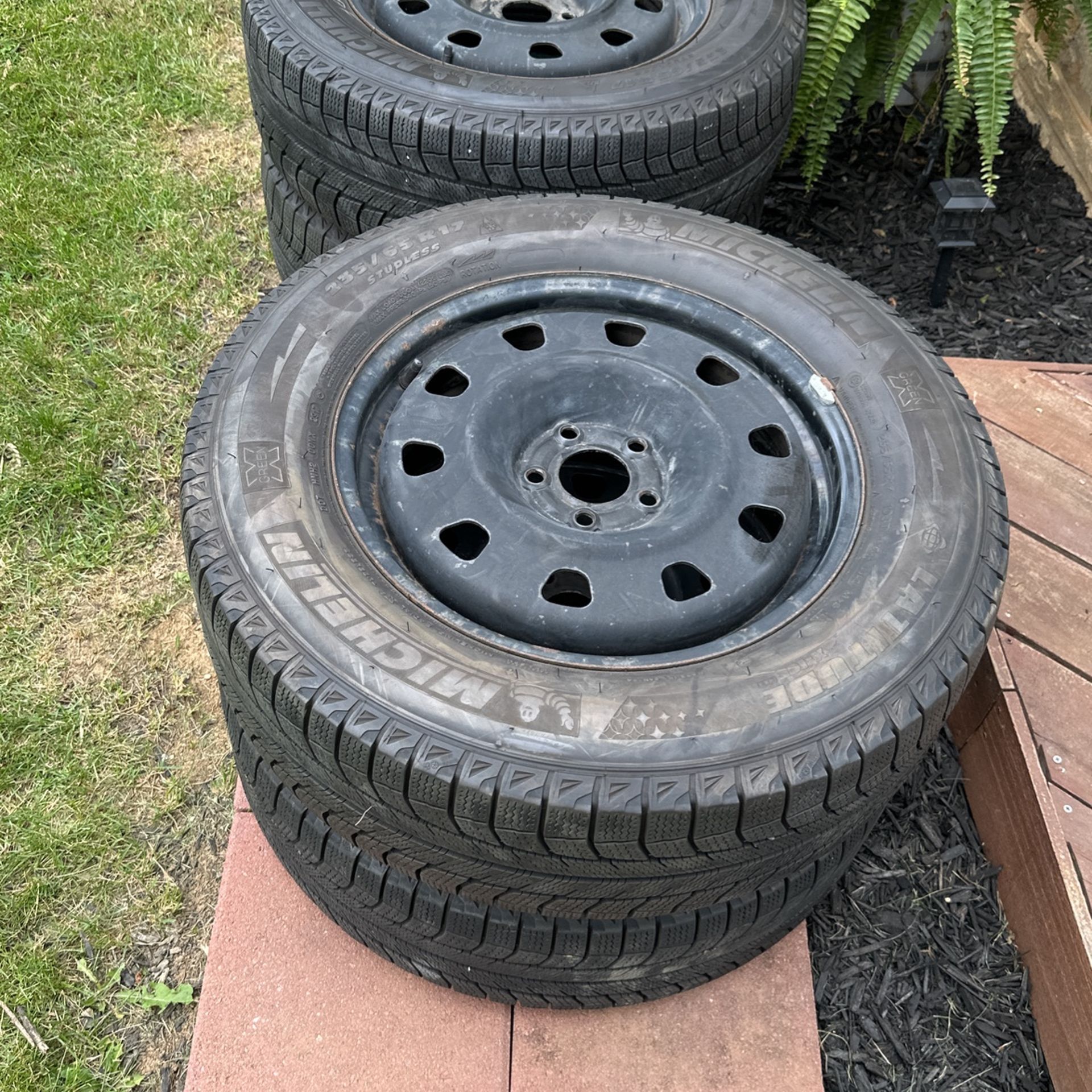 Tires MICHELIN