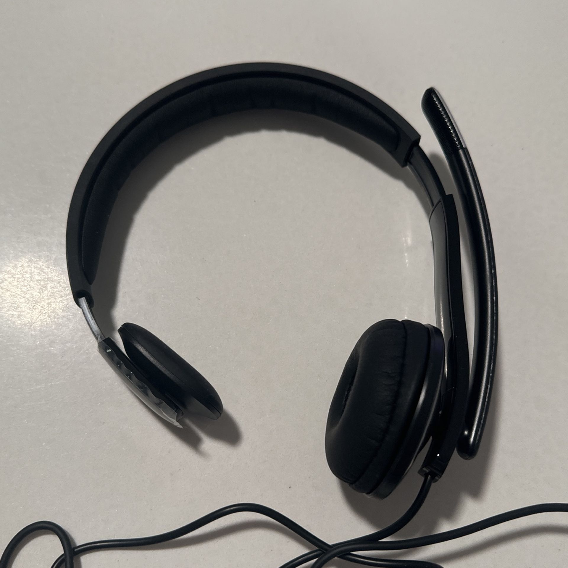 Brand New Microsoft Computer Headset With Microphone/noise Cancellation