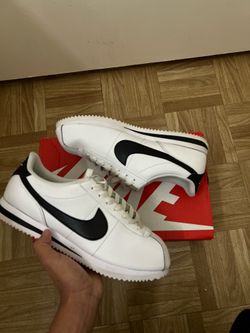 Nike Cortez White Black