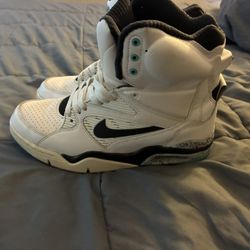 Nike Size 8.5