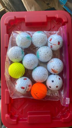 Golf Balls - 1 Dozen Maxfli Mix