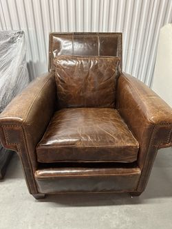 🌟 Vintage Mitchell Gold + Bob Williams leather club chairs (2 Available )🌟