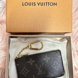 Louis Vuitton 2002 LV Monogram Key Holder