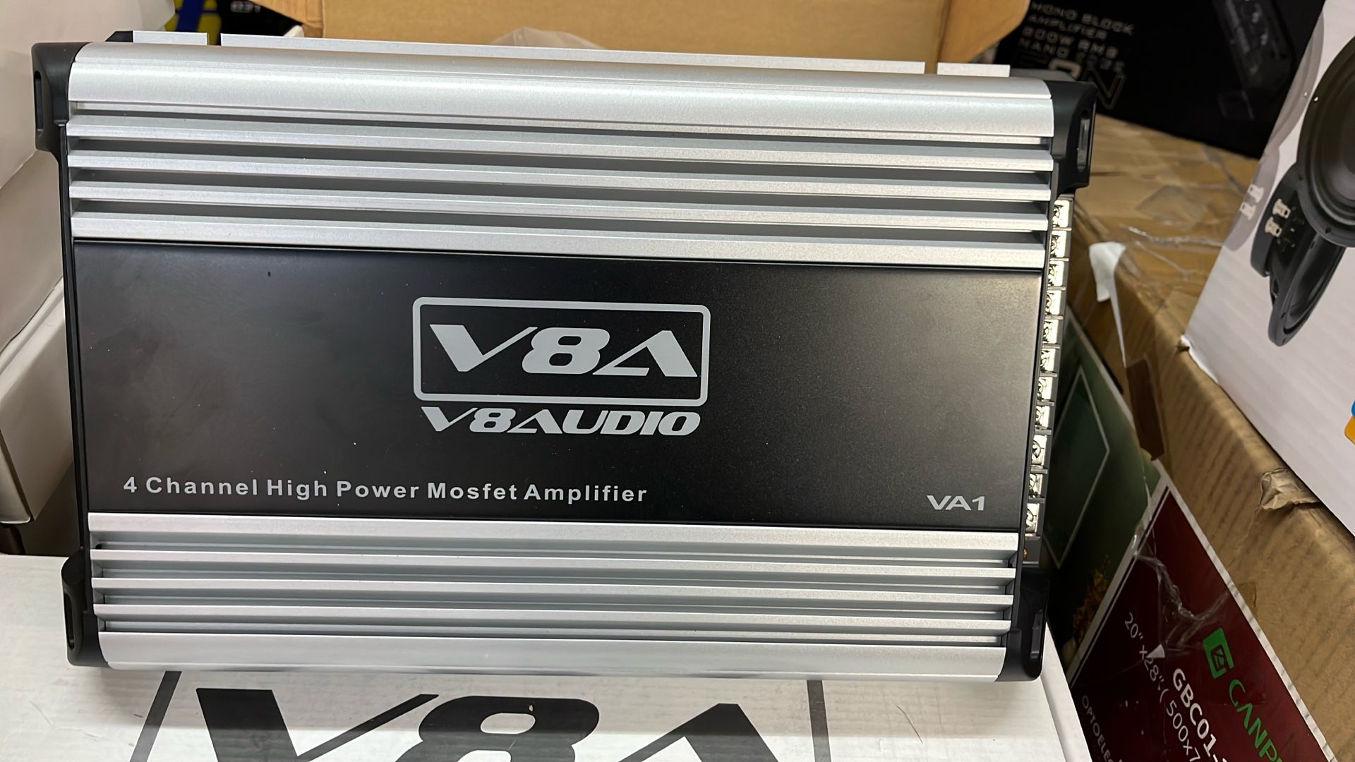 Amplifier 4 Channel MOSFET Amp.