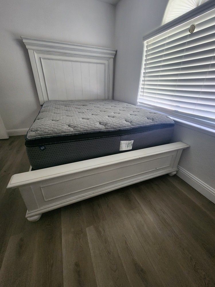 Bedroom Set