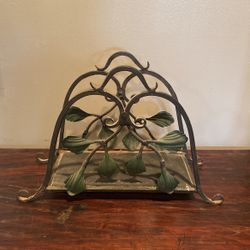 Magazine/towel Holder