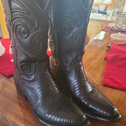 Elegantes Botas Vaqueras MONTANA Originales Piel Exotica De Lagarto o Conocidas Como  De Armadillo