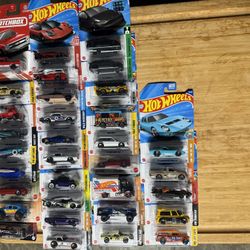 Hot Wheels Lot Of 33