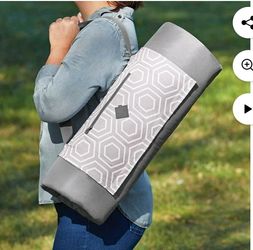 Oversized Outdoor 8" X 8" packable blanket