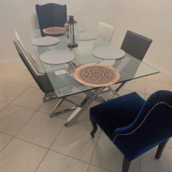 Modern Dinning Table 