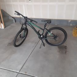 Schwinn Mountain Bike Black.