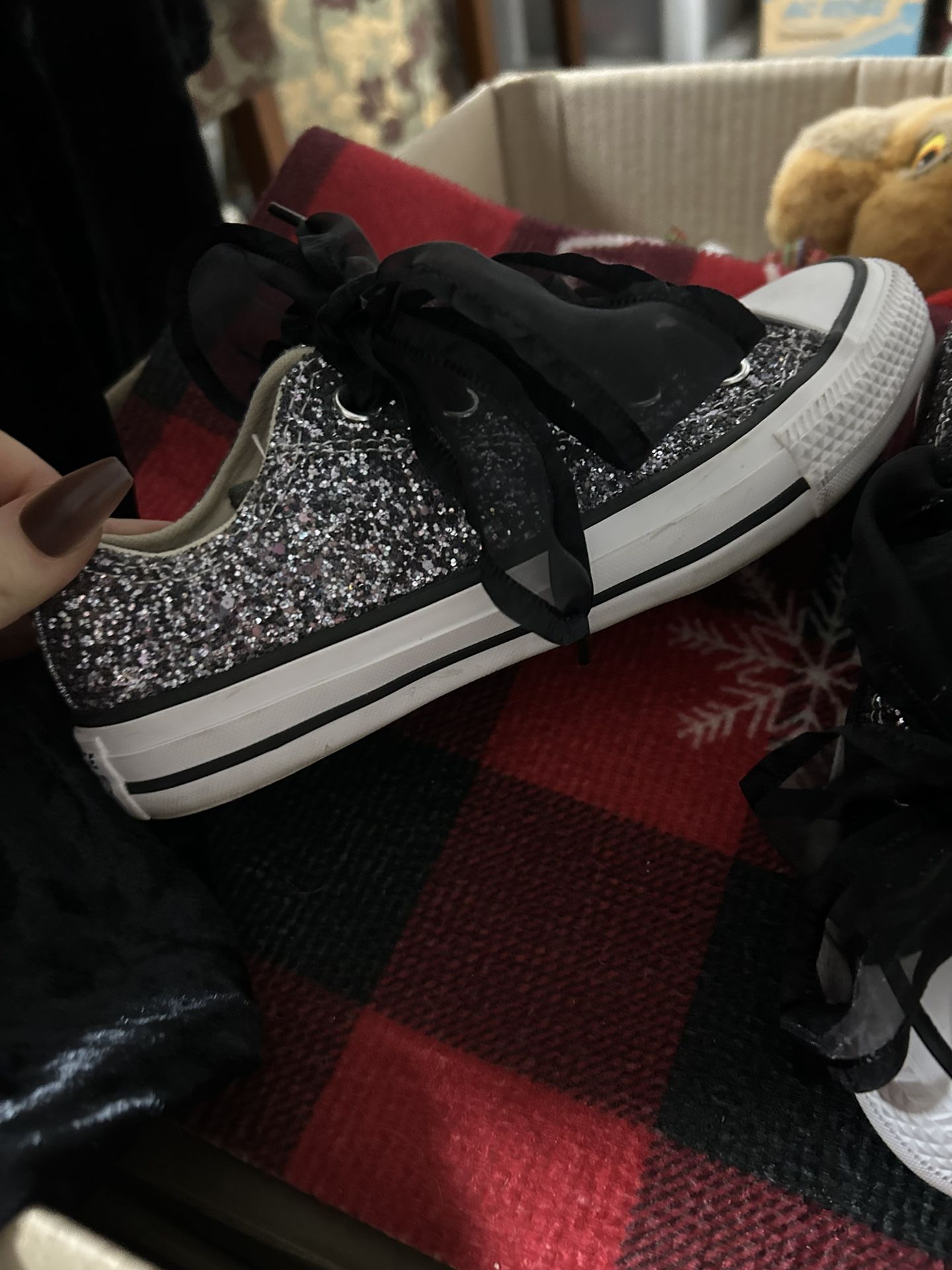 Girls Converse Glitter Size 5