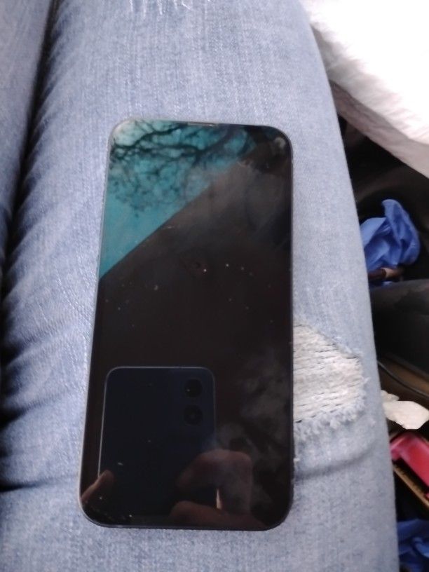 iPhone 13 New With Box And Case *Cricket Wireless 