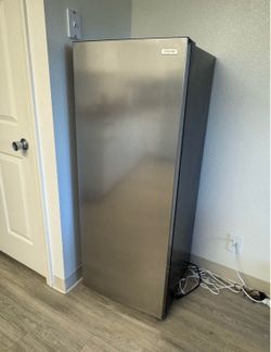 Stainless steel convertible Freezer or fridge refrigerator upright delivery available