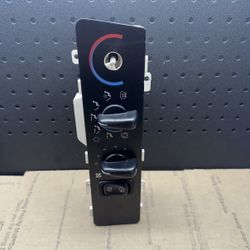 Heater & AC Temperature Control For Behr/Freightliner A22-52127-011 With Switch