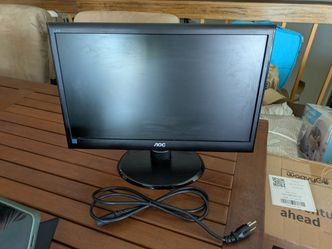 AOC 18 In LED Monitor Works Great E590Swn