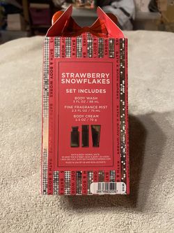 Bath and Body Works Strawberry Snowflakes Gift Set Plus Bonus Room Spray NEW