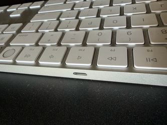 Apple Magic Keyboard (USB C)