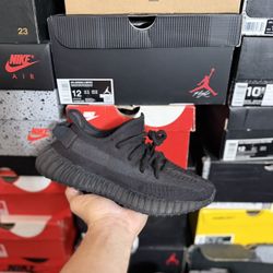 Adidas Yeezy 350 Onyx size 6 VNDS 