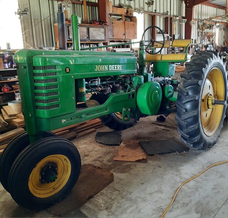 1949 John Deere B