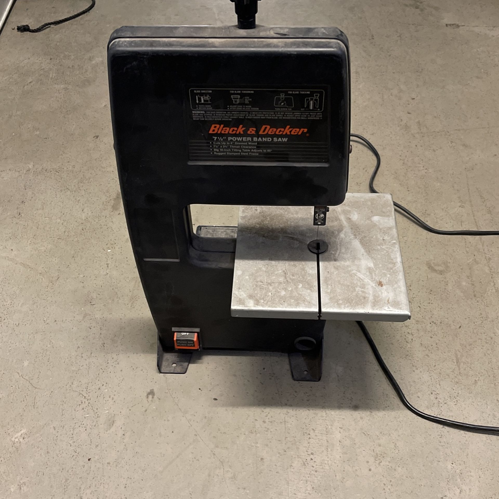 Black & Decker 7 1/2 Band Saw for Sale in Murrieta, CA OfferUp