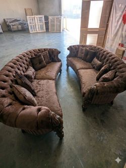 Beautiful set of new sofas