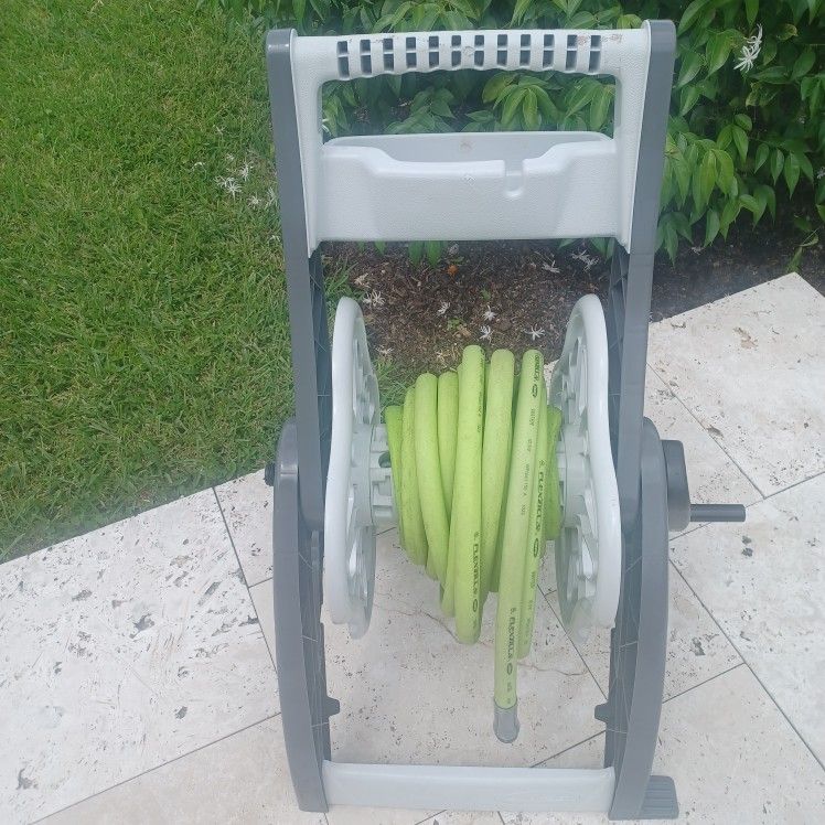 Suncast Mobile Hose Carrier Reel W/ 50' Garden Hose