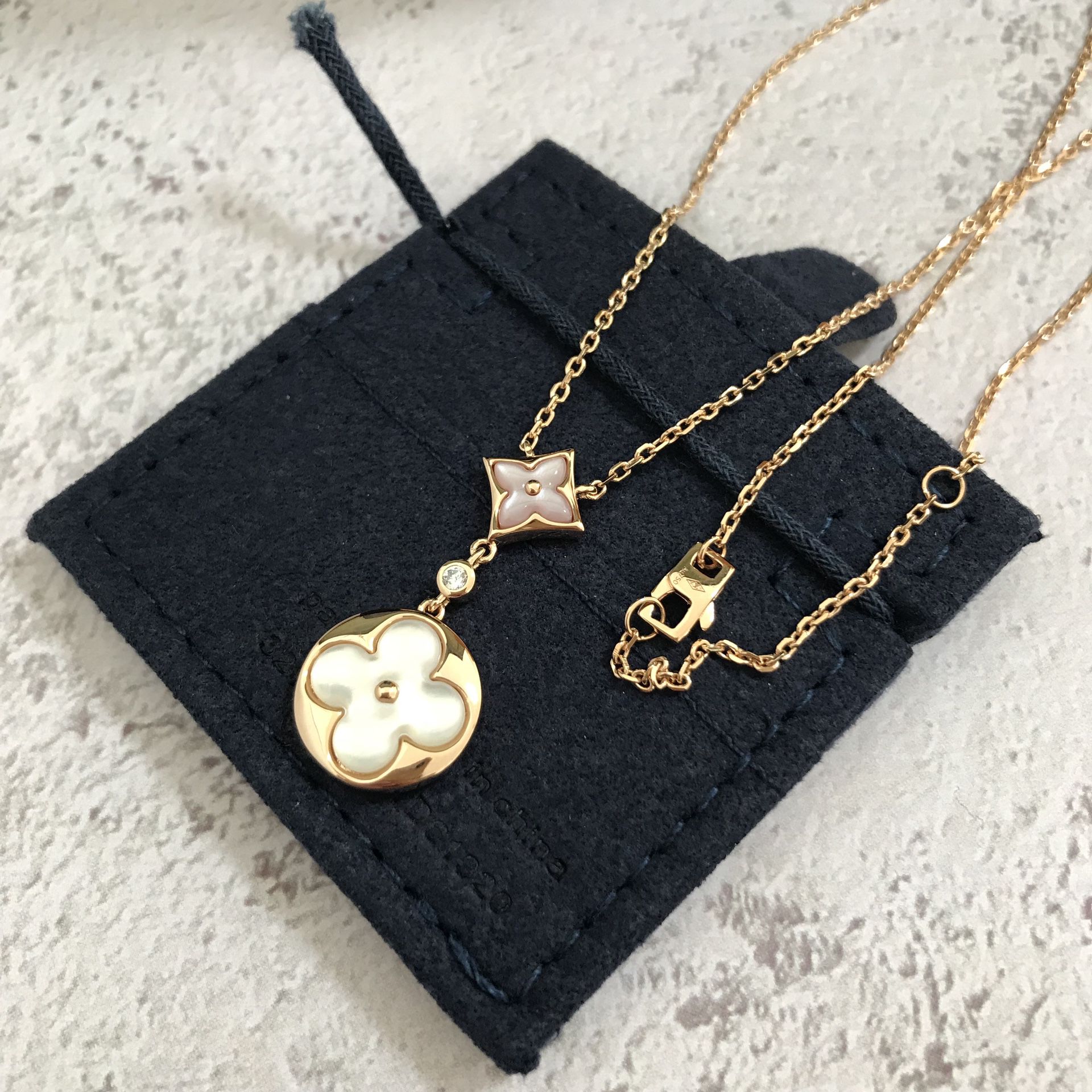 Louis Vuitton Necklace Classic Flower 18K Rose Gold Diamond