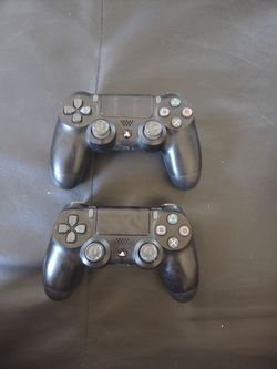 Sony PS4 DualShock 4 Controllers – set of 2