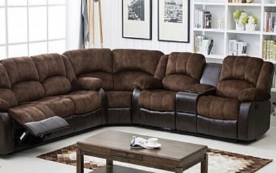 Reclining sectional sofa