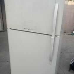 Kenmore Refrigerator 