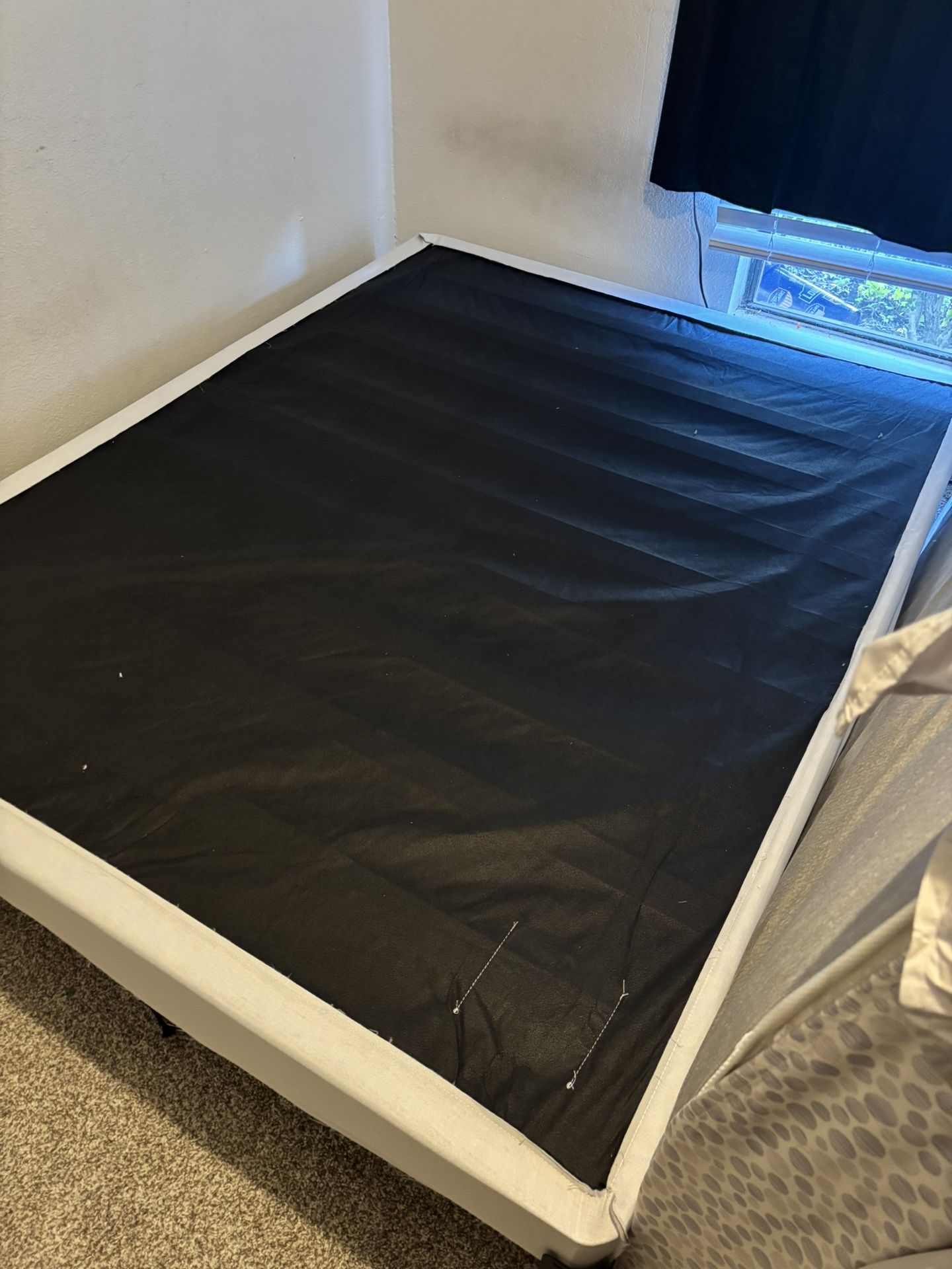 Queen bed Frame And Storage Bench