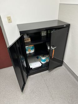 ULINE Counter High Cabinet With Lock